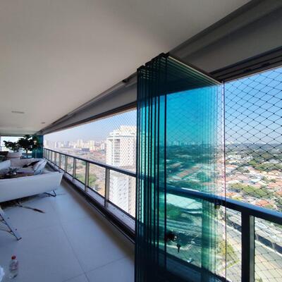 Envidraçamento de sacada na Vila Mariana da GSK Engenharia de Vidros