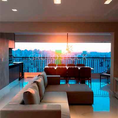 Vidraçaria moderna e o impacto do vidro no design de interiores da Grupo Stock